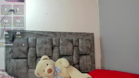 ana_star_ online show from September 8, 9:47 pm