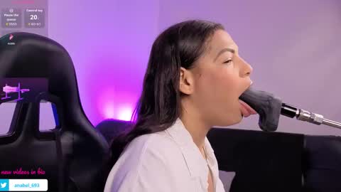 Snapshot of anabel693 chatting on October 9, 8:40 am anabel alice gandara online show from October 9, 8:40 am