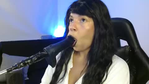 Snapshot of anabel693 chatting on February 6, 2:15 pm anabel alice gandara online show from February 6, 2:15 pm
