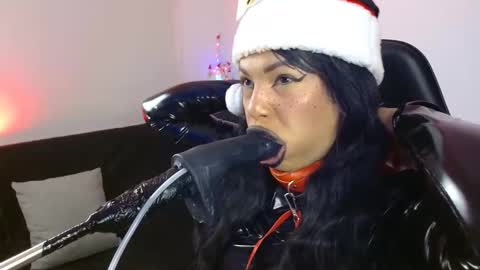 Snapshot of anabel693 chatting on December 14, 7:40 am anabel alice gandara online show from December 14, 7:40 am