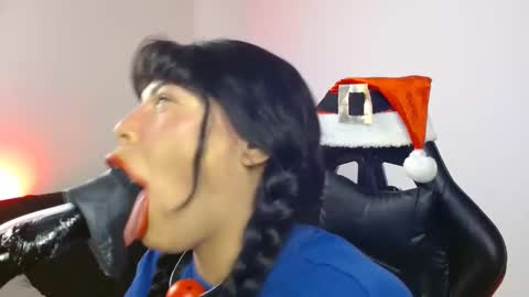 Snapshot of anabel693 chatting on December 20, 7:12 am anabel alice gandara online show from December 20, 7:12 am