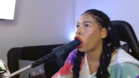 Snapshot of anabel693 chatting on January 13, 7:54 am anabel alice gandara online show from January 13, 7:54 am