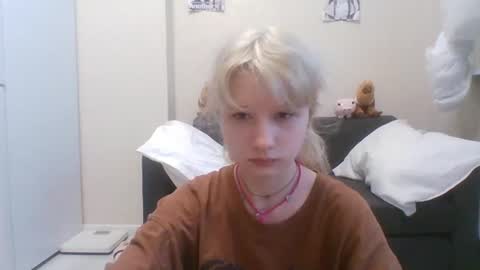 Malvina online show from July 5, 4:34 pm