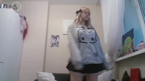 Malvina online show from June 30, 4:28 pm