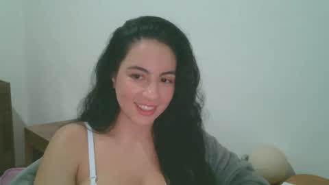 anabelenogueira1 online show from May 16, 2:25 am