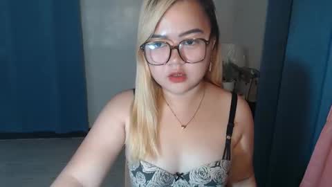 anabelle_pinayx online show from March 4, 1:23 am