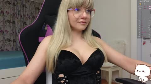 Annie  online show from January 20, 3:39 pm