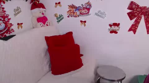 Snapshot of anabellered chatting on December 20, 11:10 am Ana online show from December 20, 11:10 am