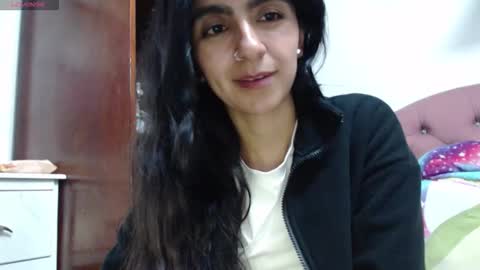 Anahi Browns online show from December 18, 8:35 pm