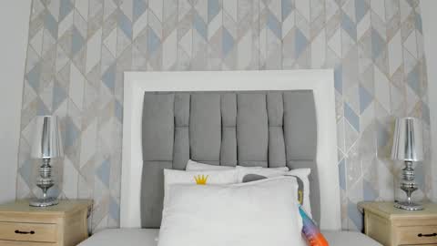   online show from October 2, 11:37 am