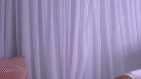 Anais online show from July 2, 3:56 am