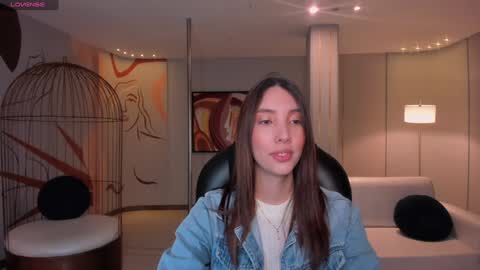 Snapshot of anaisnin1 chatting on January 8, 12:05 pm Anais Nin online show from January 8, 12:05 pm