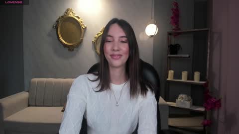 Snapshot of anaisnin1 chatting on December 19, 11:39 am Anais Nin online show from December 19, 11:39 am