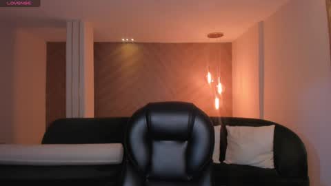 Snapshot of anaisnin1 chatting on January 28, 12:00 pm Anais Nin online show from January 28, 12:00 pm
