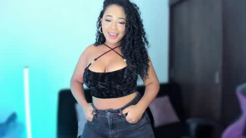 Snapshot of anakiss1 chatting on January 18, 11:00 pm help me to get 100 thumps up online show from January 18, 11:00 pm