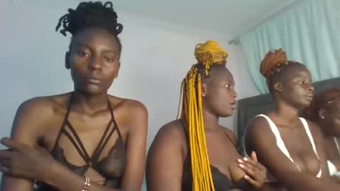 Snapshot of analeia_ chatting on January 23, 6:45 pm Analeia online show from January 23, 6:45 pm