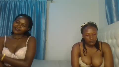 Snapshot of analeia_ chatting on February 11, 7:05 pm Analeia online show from February 11, 7:05 pm