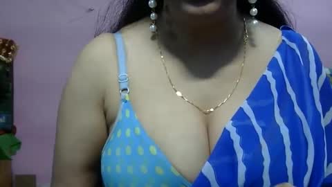 Snapshot of anamika794088 chatting on March 10, 9:01 am anamika794088 online show from March 10, 9:01 am