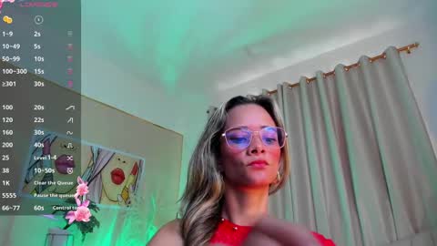 Snapshot of anaskinny chatting on February 13, 7:52 pm Ana online show from February 13, 7:52 pm