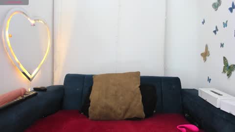Snapshot of anasofia_07s chatting on February 23, 5:17 am anasofia_07s online show from February 23, 5:17 am