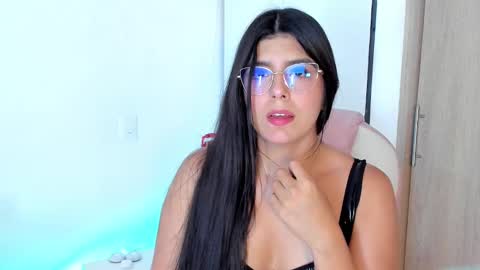 Snapshot of anastaciablake chatting on October 6, 2:06 am Anastacia online show from October 6, 2:06 am