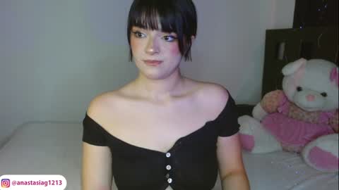 Snapshot of anastasia1213 chatting on January 14, 2:19 am Anastasia Gomez online show from January 14, 2:19 am
