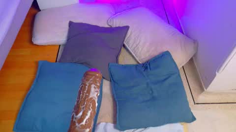 Kendra  online show from November 13, 11:42 am