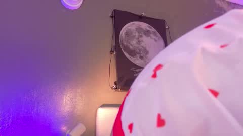 Kendra  online show from November 6, 10:21 am