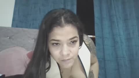 anbellrosee online show from October 12, 12:02 am