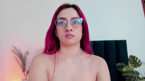 Andra Cyrus online show from March 6, 11:36 am