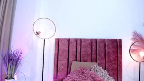 Andra Cyrus online show from February 11, 11:42 am