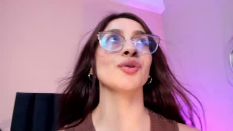 Andra Cyrus online show from April 9, 6:19 am