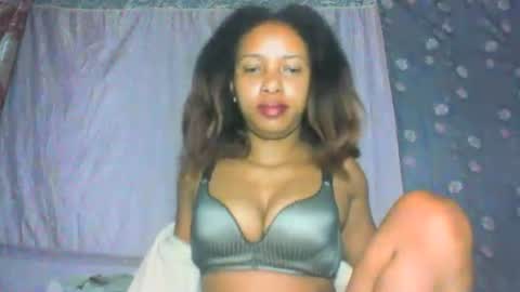andre415913 online show from May 1, 2:37 am
