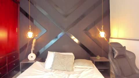 A N D R E online show from April 9, 6:19 am