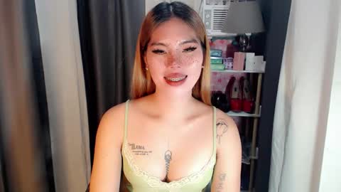 andrea06121998 online show from April 20, 6:11 pm