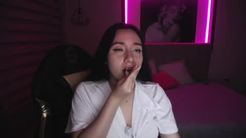 Andrea Ramos online show from March 11, 2:53 am