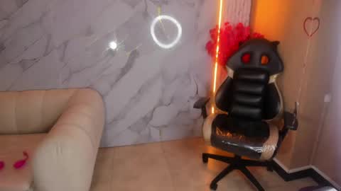 andrea_tasty_tf online show from April 16, 8:08 pm