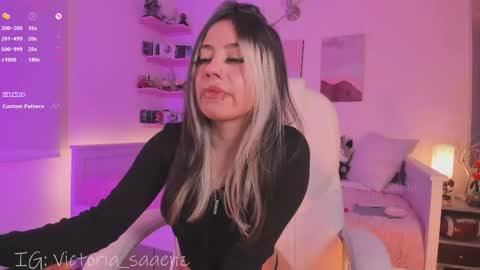 Victoria Senz  online show from March 14, 3:57 pm