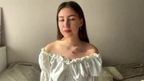Anfisajess online show from May 5, 1:14 pm
