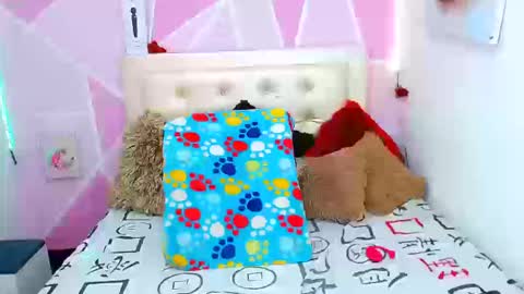 Snapshot of ange_drty chatting on October 15, 7:11 am ange_drty online show from October 15, 7:11 am