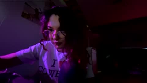 Angel bunny online show from March 4, 11:11 pm