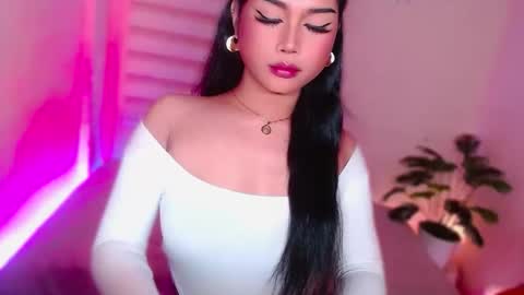 Angel online show from May 17, 9:47 pm