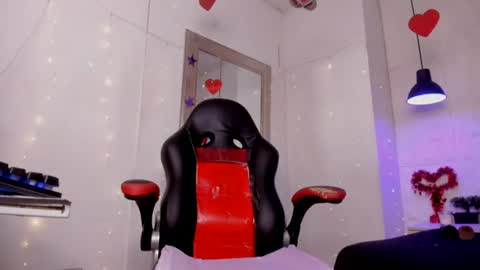 angel hardy online show from July 3, 11:05 am