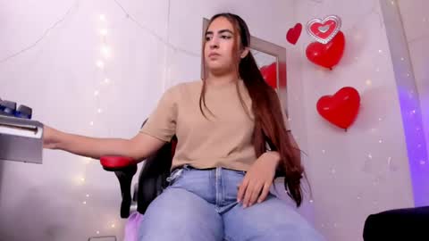 angel hardy online show from April 16, 11:21 am