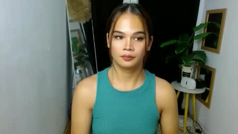 angela online show from January 18, 9:49 am