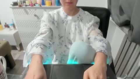 angel_lee__ online show from February 18, 3:54 pm