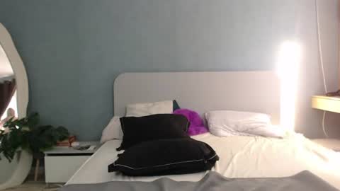 Angela online show from July 16, 6:07 am
