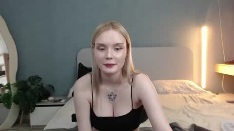 Angela online show from July 17, 10:30 am