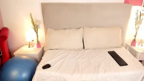 angel_velvet_ online show from October 8, 12:20 pm