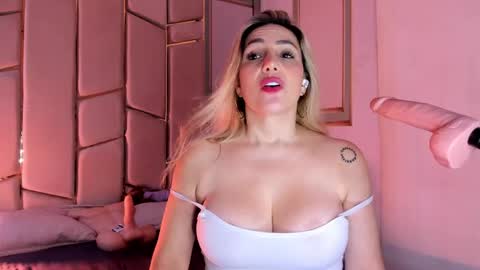 Angel  online show from April 17, 9:50 pm